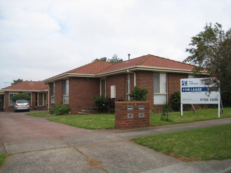 1/2 Bramwell Close, Endeavour Hills VIC 3802