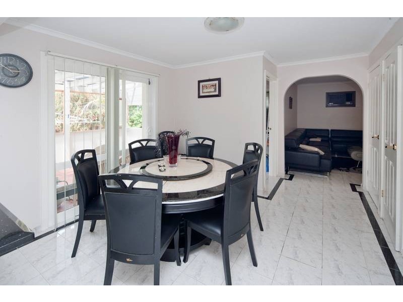 6 Lauriston Drive, Endeavour Hills VIC 3802