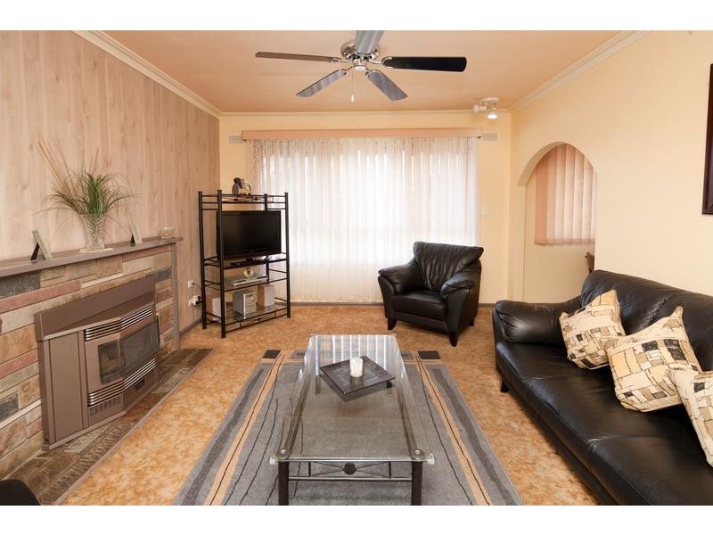 6 Montana Street, Springvale South VIC 3172