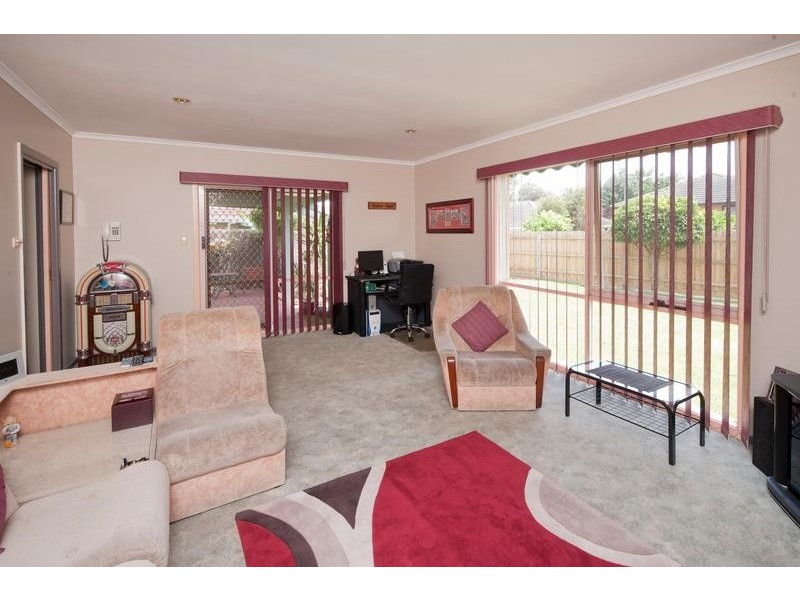 6 Montana Street, Springvale South VIC 3172