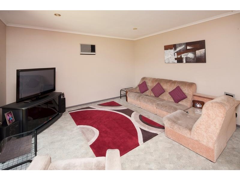 6 Montana Street, Springvale South VIC 3172