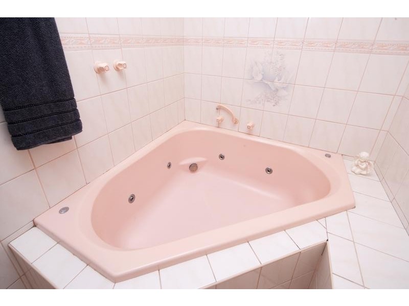 6 Montana Street, Springvale South VIC 3172