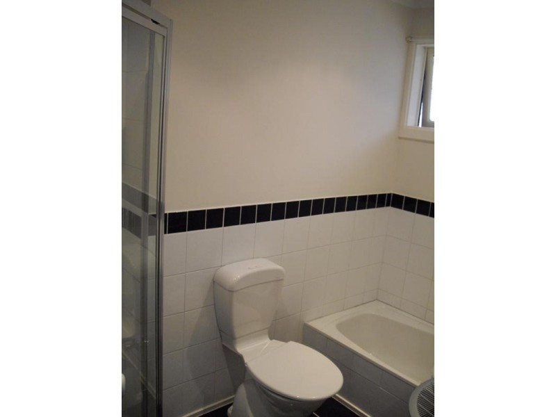 141 James Cook Drive, Endeavour Hills VIC 3802