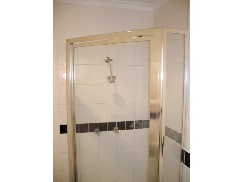 141 James Cook Drive, Endeavour Hills VIC 3802