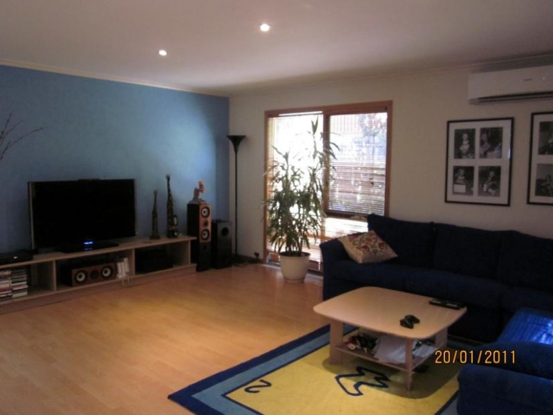 8 Newmill Close, Endeavour Hills VIC 3802