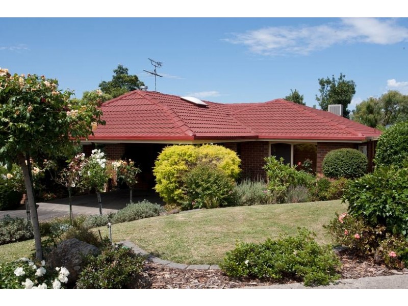 2 Hobbs Court, Endeavour Hills VIC 3802