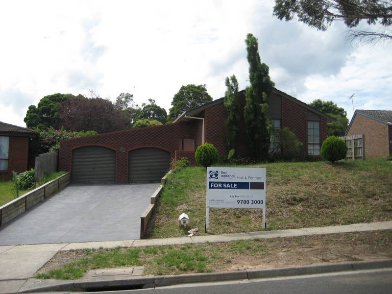 12 Robert Molyneux, Endeavour Hills VIC 3802