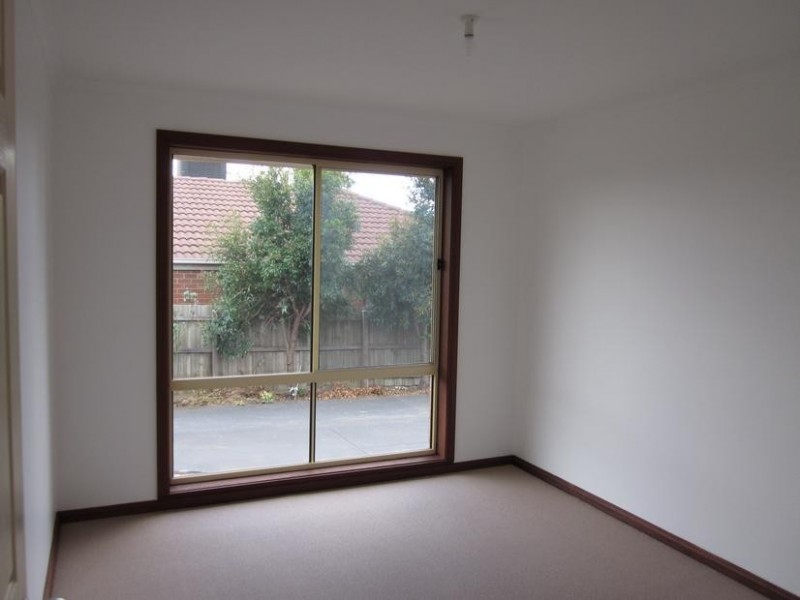 1/4 Bramwell Close, Endeavour Hills VIC 3802