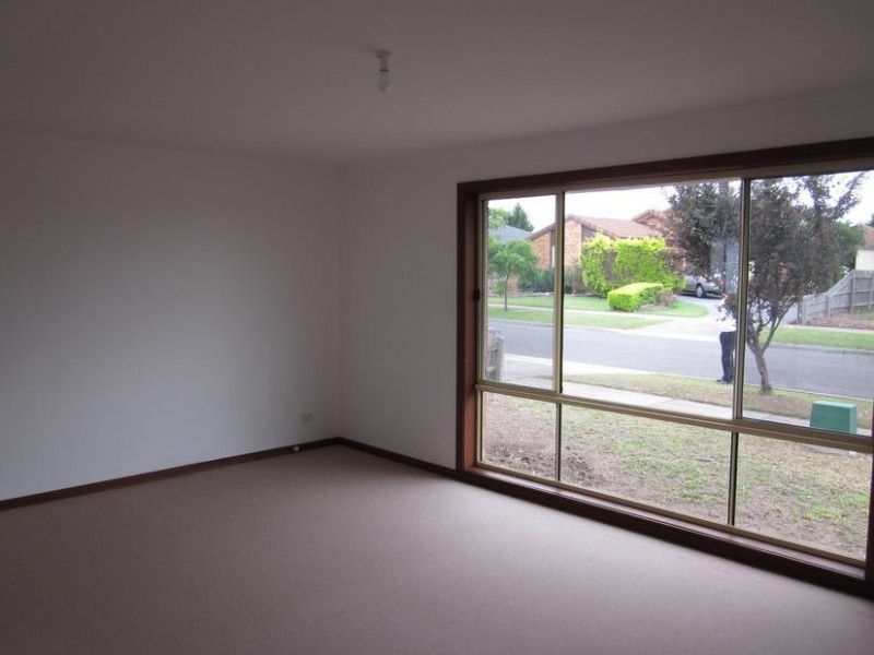 1/4 Bramwell Close, Endeavour Hills VIC 3802