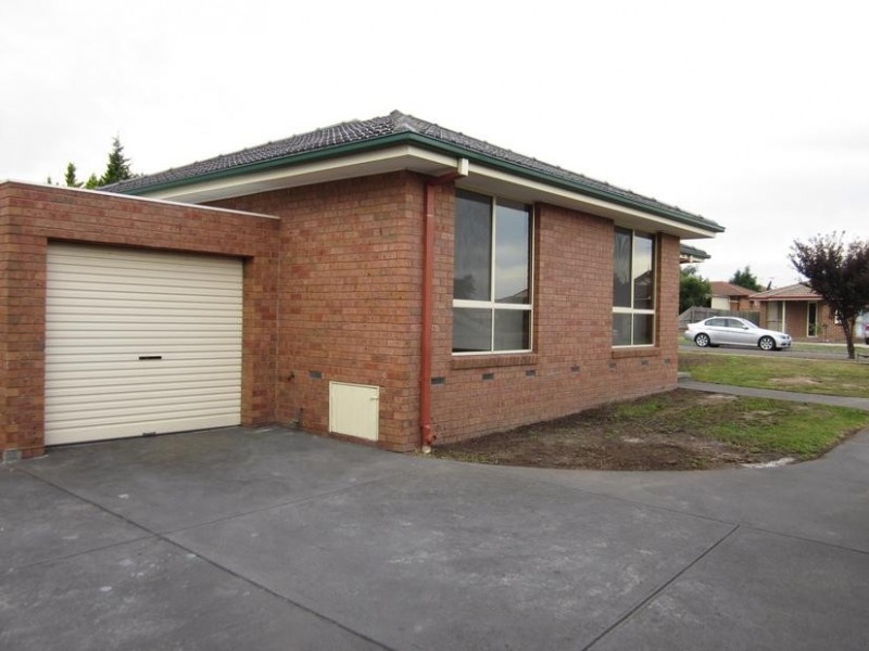 1/4 Bramwell Close, Endeavour Hills VIC 3802