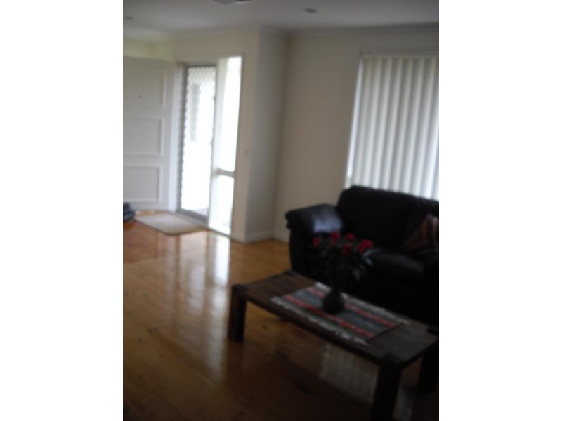 8 Leprosa Close, Endeavour Hills VIC 3802