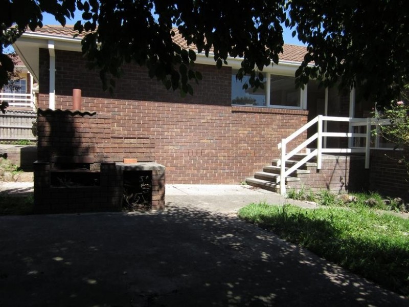 4 Bridle Court, Endeavour Hills VIC 3802