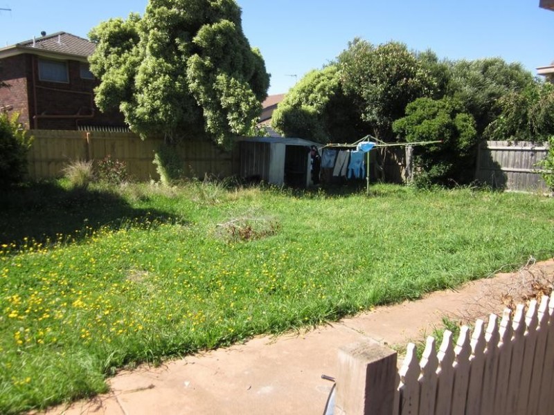 50 John Fawkner Drive, Endeavour Hills VIC 3802