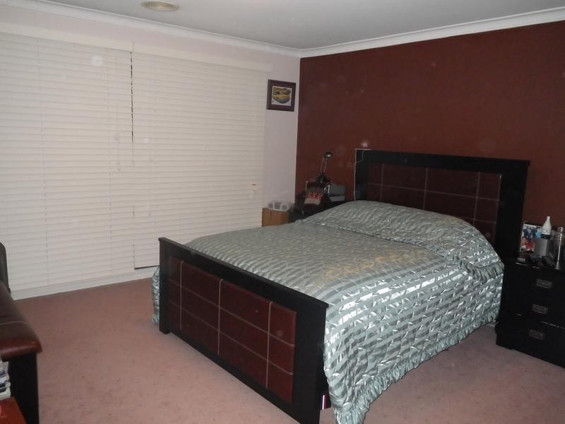 5 Renee Avenue, Endeavour Hills VIC 3802