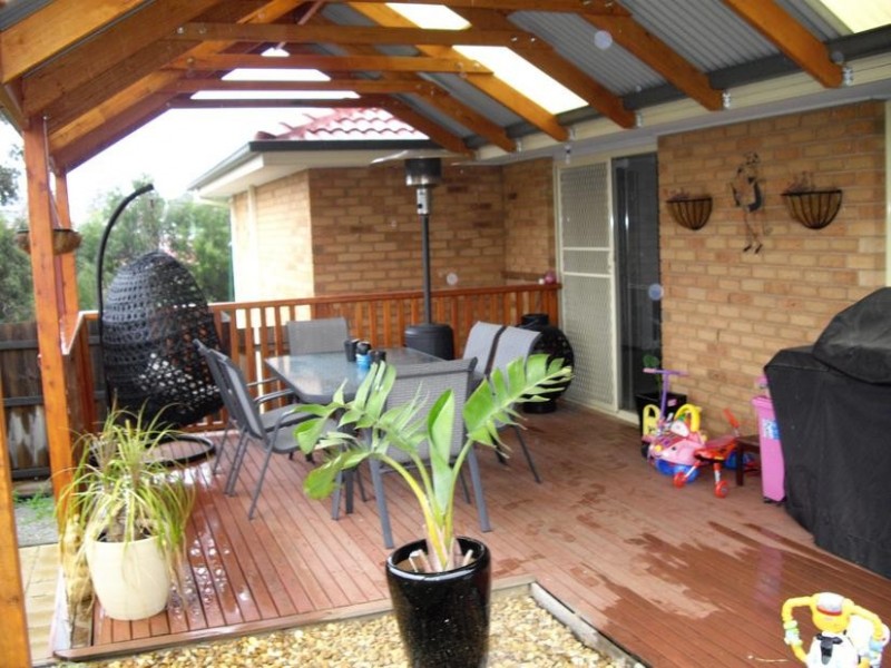 29 Riviera Drive, Pakenham VIC 3810