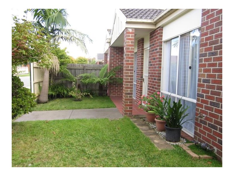 17/96 Botanical Grove, Doveton VIC 3177
