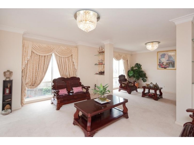 87 Reema Boulevard, Endeavour Hills VIC 3802