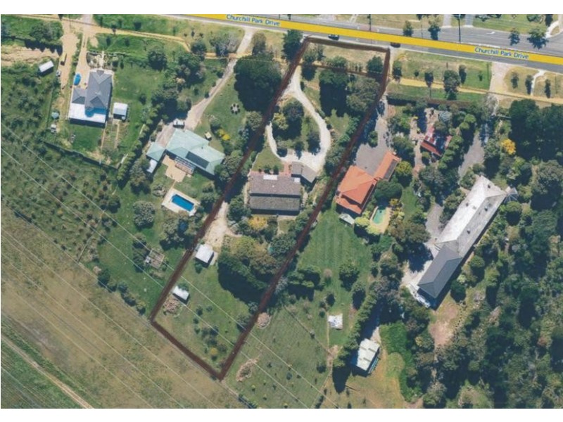 71-73 Churchill Park Drive, Endeavour Hills VIC 3802