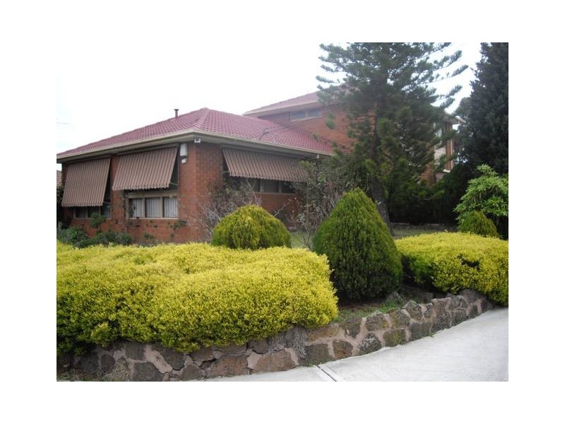 242 Power Road, Endeavour Hills VIC 3802