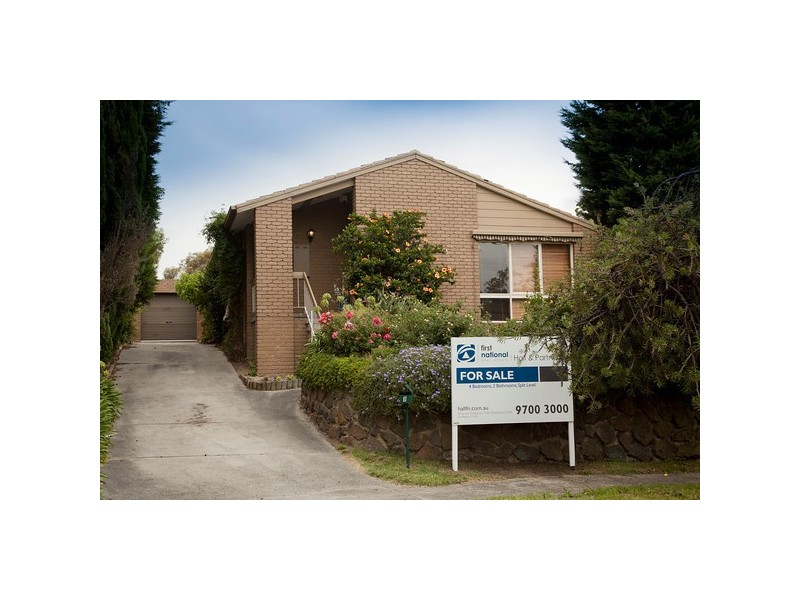 8 Munster Court, Endeavour Hills VIC 3802