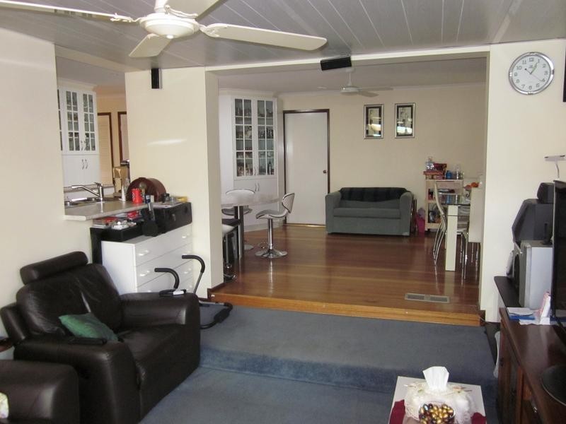 6 Nareen Avenue, Endeavour Hills VIC 3802