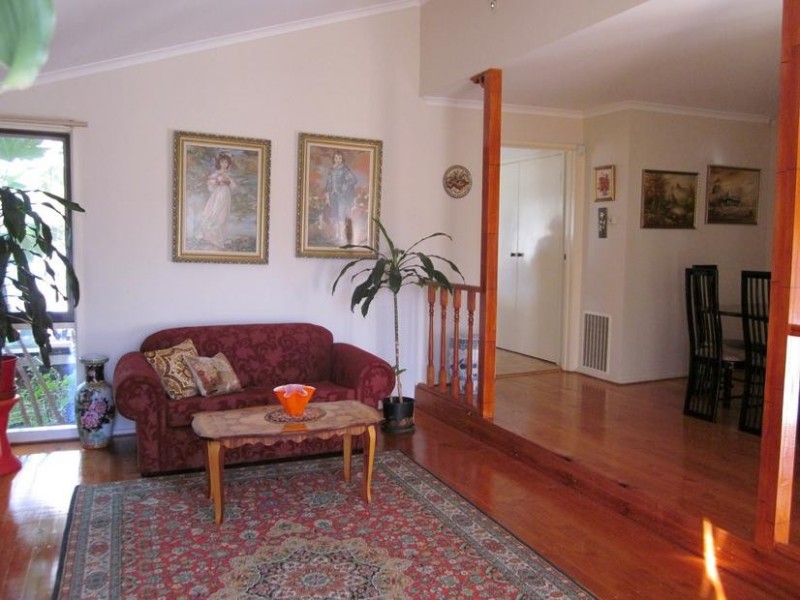 3 Merryn Close, Endeavour Hills VIC 3802