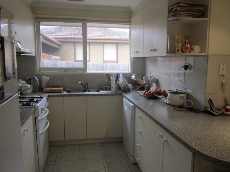 64 James Cook Drive, Endeavour Hills VIC 3802