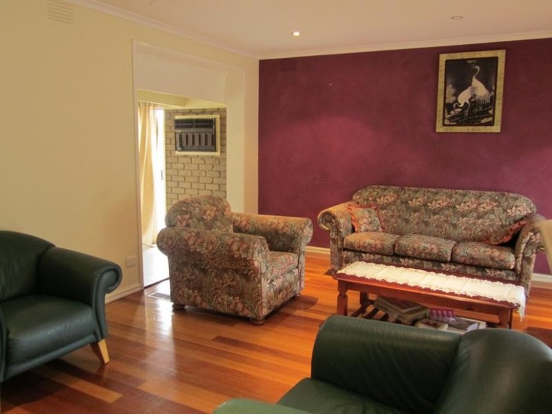 64 James Cook Drive, Endeavour Hills VIC 3802