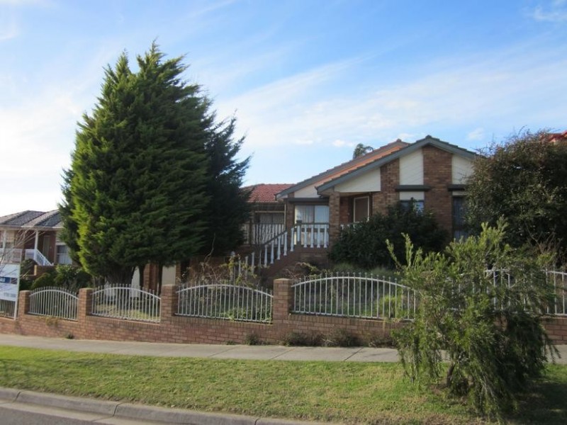 52 Georgette Crescent, Endeavour Hills VIC 3802