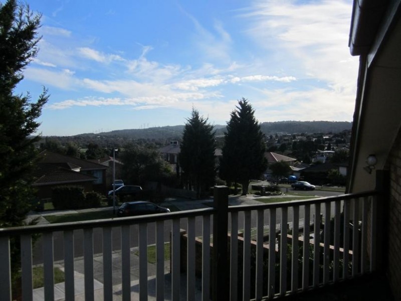 52 Georgette Crescent, Endeavour Hills VIC 3802