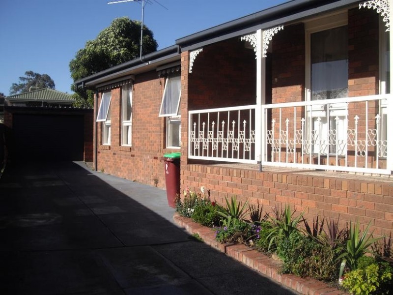 4 Cavendish Crt, Endeavour Hills VIC 3802