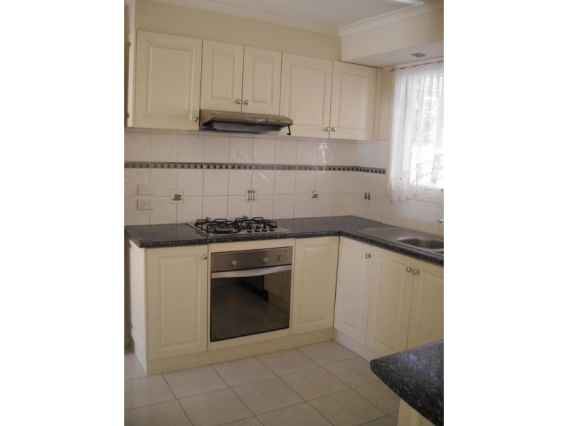 4 Cavendish Crt, Endeavour Hills VIC 3802