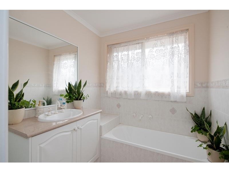 87 Reema Blvd, Endeavour Hills VIC 3802