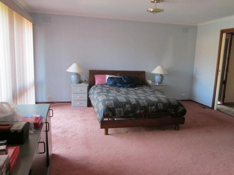 12 Granby Court, Endeavour Hills VIC 3802