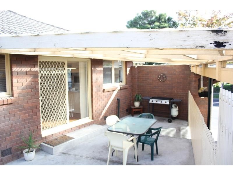 7 Ravenhill Crescent, Endeavour Hills VIC 3802