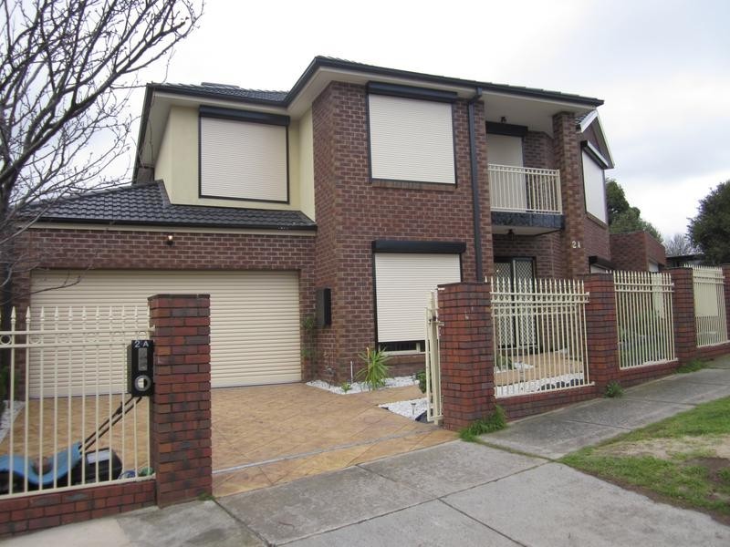 2A Endeavour Crescent, Endeavour Hills VIC 3802