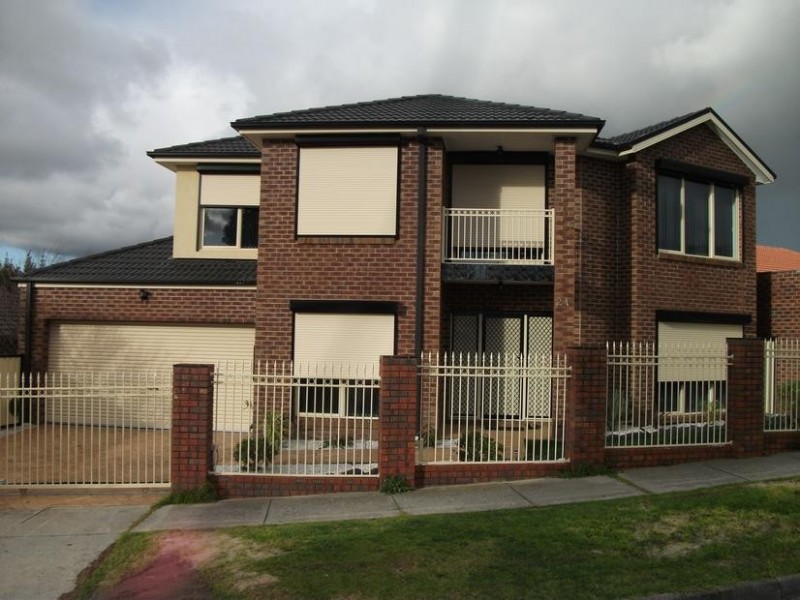 2A Endeavour Crescent, Endeavour Hills VIC 3802