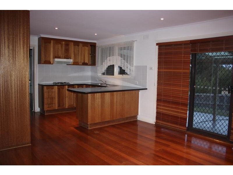 42 Monkhouse Drive, Endeavour Hills VIC 3802