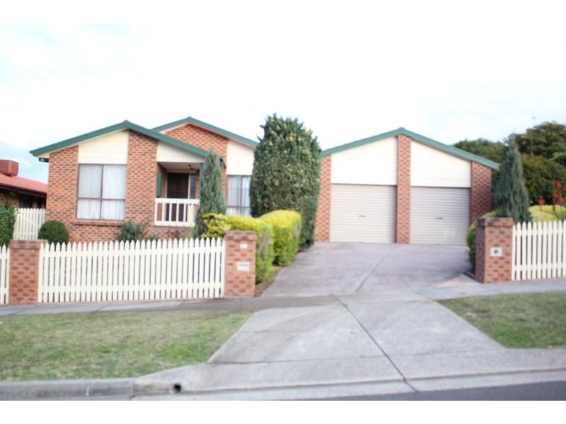 40 Granton Avenue, Endeavour Hills VIC 3802