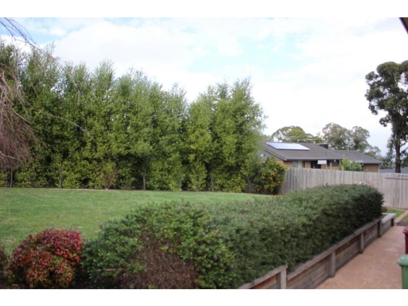 63 Charles Green Avenue, Endeavour Hills VIC 3802