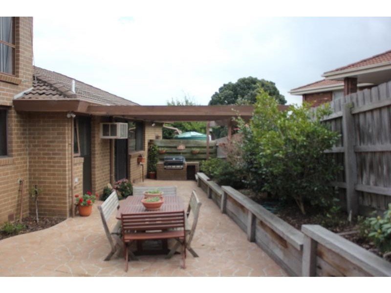 63 Charles Green Avenue, Endeavour Hills VIC 3802