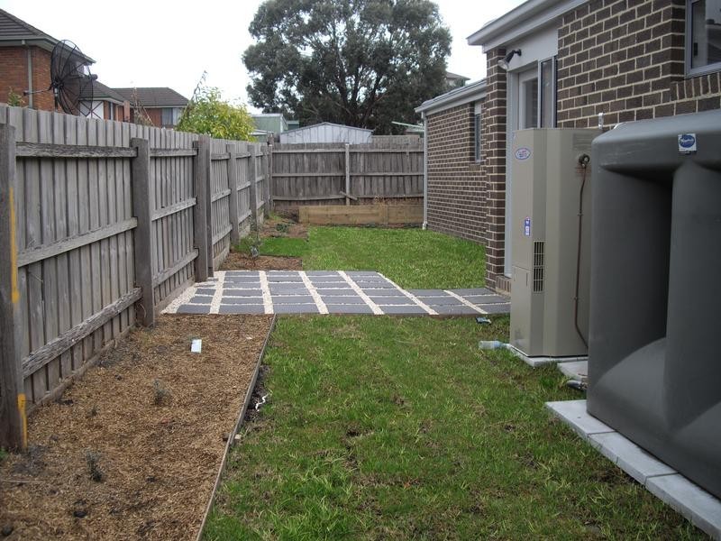 3/8 Kassan Gardens, Endeavour Hills VIC 3802