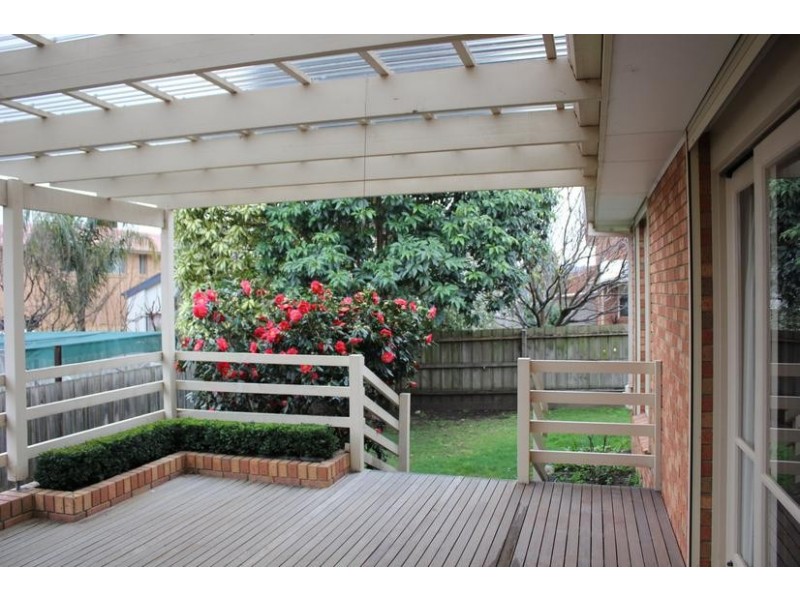 16 Monica Close, Endeavour Hills VIC 3802