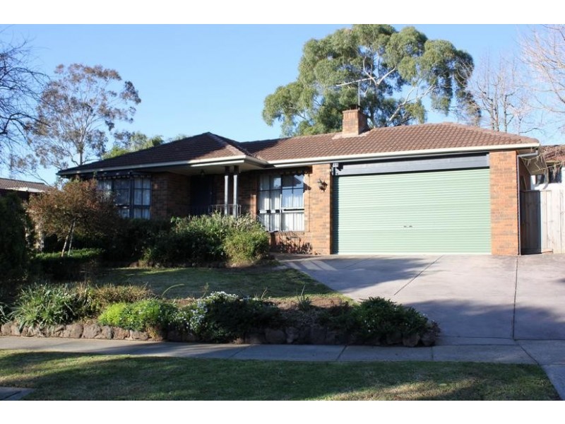 35 Haverstock Hill Close, Endeavour Hills VIC 3802
