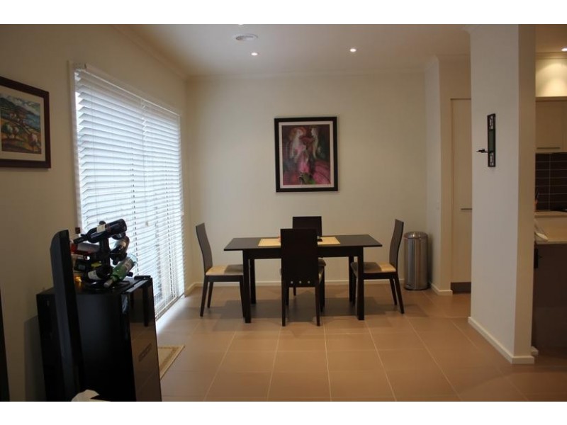 5 Barrier Reef Circuit, Endeavour Hills VIC 3802