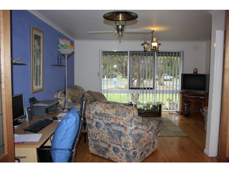 1 Melina Court, Endeavour Hills VIC 3802