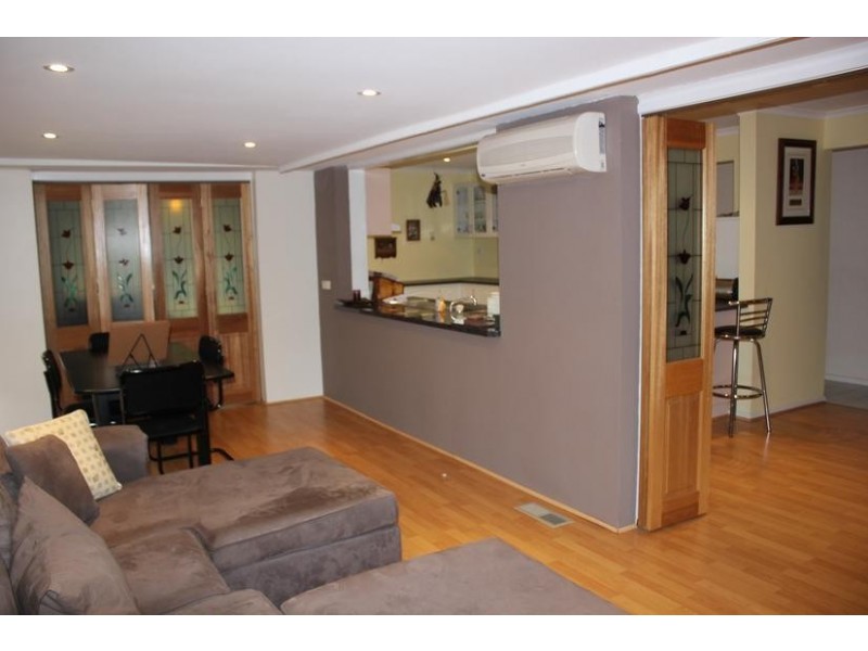 1 Melina Court, Endeavour Hills VIC 3802