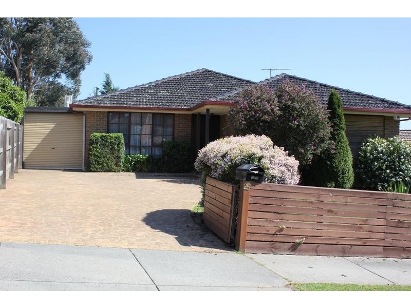25 Struan Avenue, Endeavour Hills VIC 3802