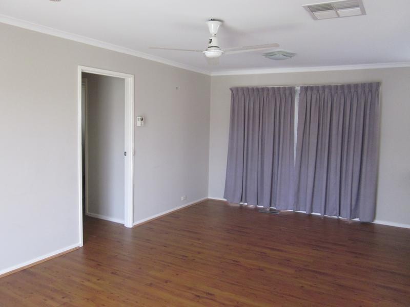 11 Keller Court, Hampton Park VIC 3976