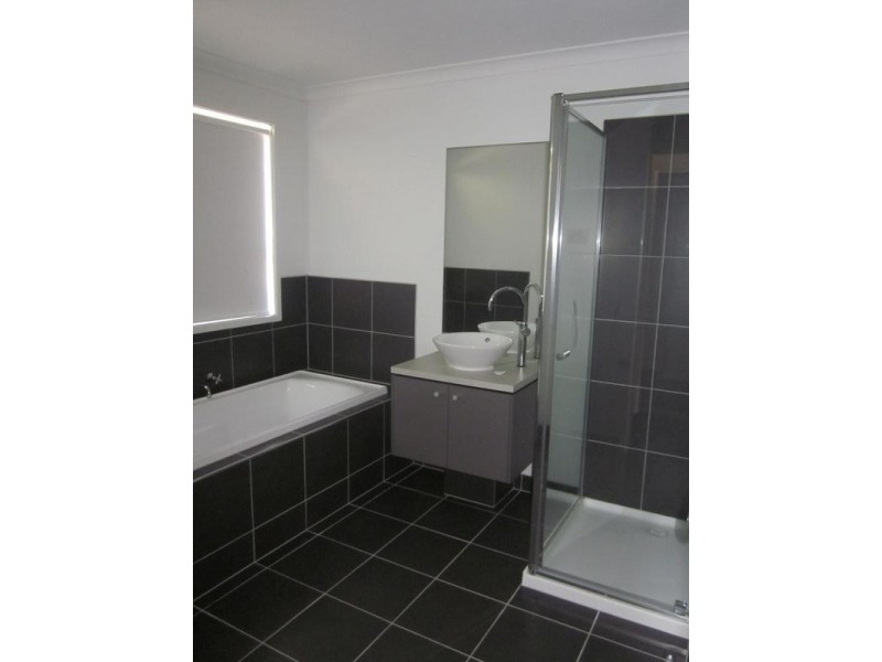 55 Galilee Drive, Sandhurst VIC 3977